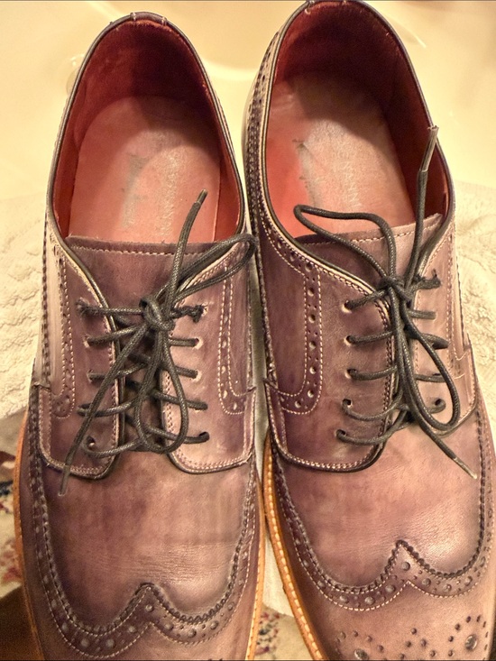 Magnanni Classic Men\'s Wingtip Brogue Oxfords in Deep Burgundy main image 5